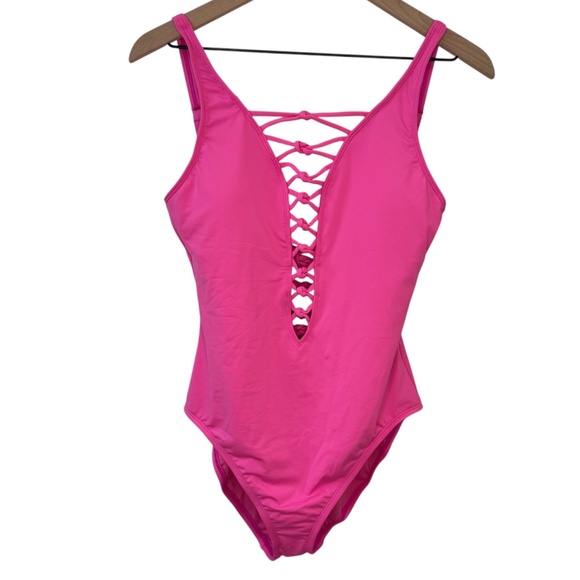 NWT, Lilly Pulitzer Isle Lattice One-Piece Swimsuit in Plumeria Pink, Size 8 - Picture 2 of 4